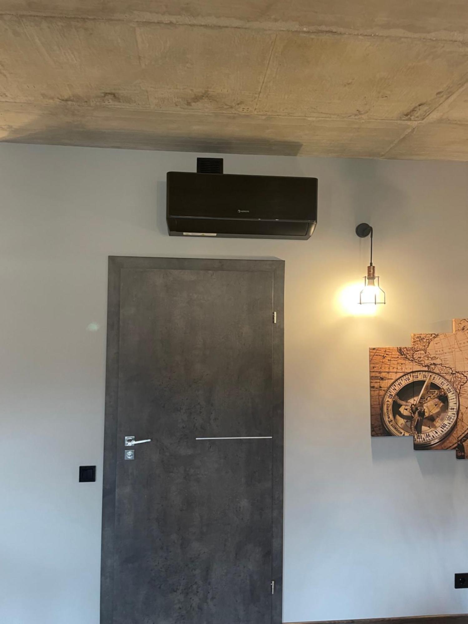 Manto Loft Style Apartment クライペダ エクステリア 写真